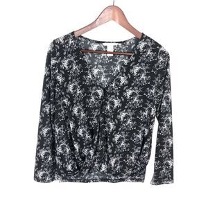 H&M Black White Floral Faux Wrap Shirt Top Women's Size XS